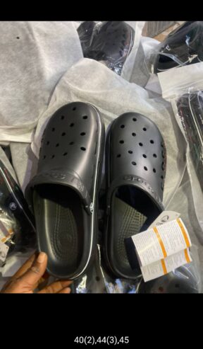 Black Crocs