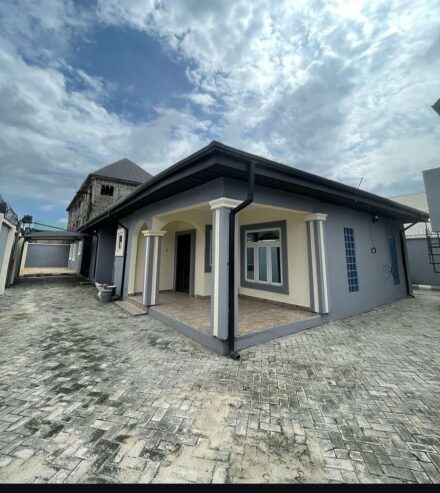 FULLY DETACHED 4BEDROOM BUNGALOW