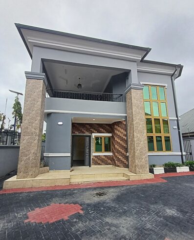 FOUR BEDROOMS DETACHED DUPLEX WITH SECURITY HOUSE