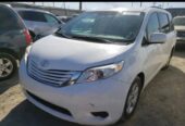 Toyota Sienna 2015 model