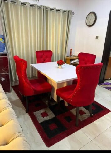 4 Seaters Dining Set